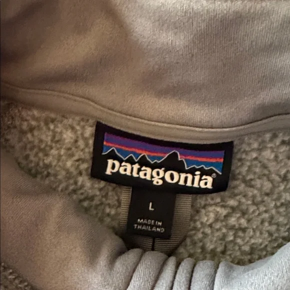 Patagonia Women's Light Gray Quarter-Zip Sweater - Picture 2 of 7